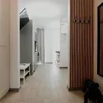 Blue Aqua N Pool Apartment
