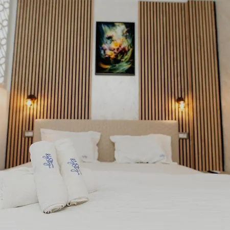 Blue Aqua N Pool Apartman Năvodari
