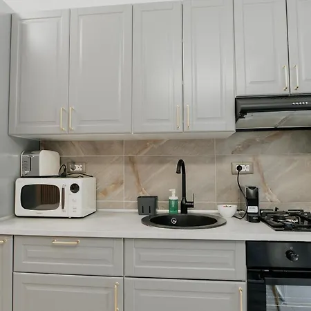 Blue Aqua N Pool Apartment *