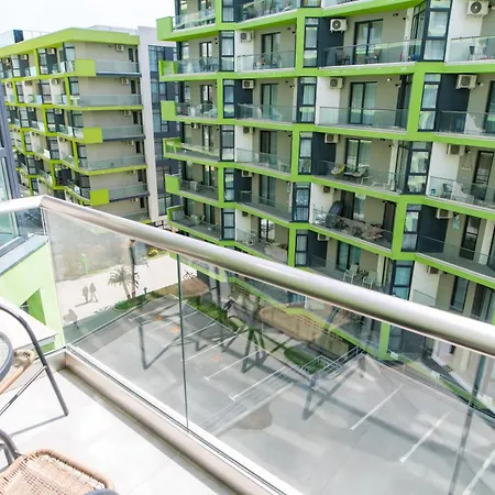 Blue Aqua N Pool Apartman *