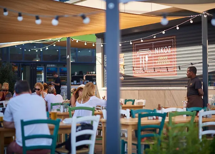 Blue Aqua N Pool Năvodari