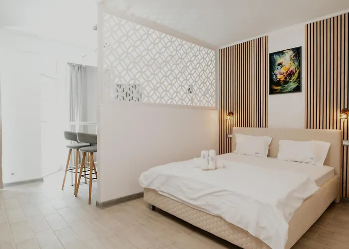 Blue Aqua N Pool Năvodari